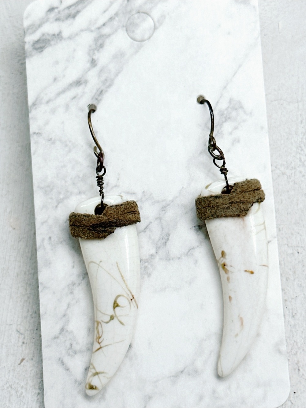 1364mc. Plastic White Earrings Teeth Creepy